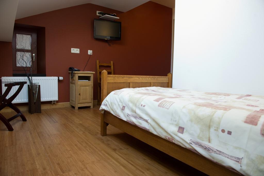 Orchimont Auberge Saint-Martin חדר תמונה