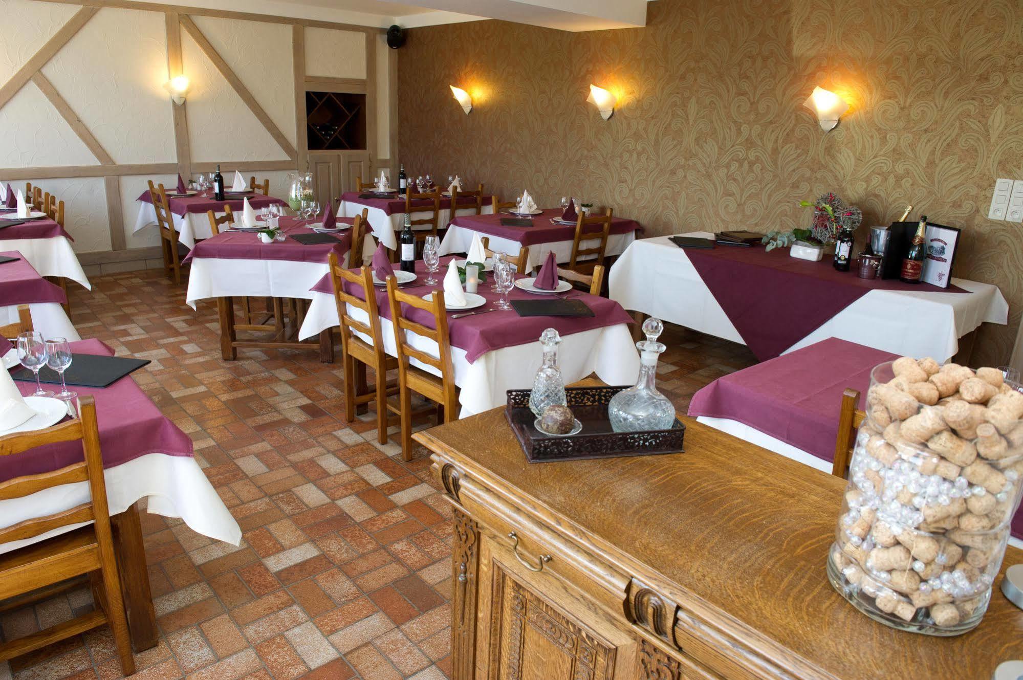 Orchimont Auberge Saint-Martin מראה חיצוני תמונה